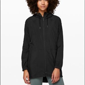 Lululemon Seek The Sky Jacket *Packable. Brand New